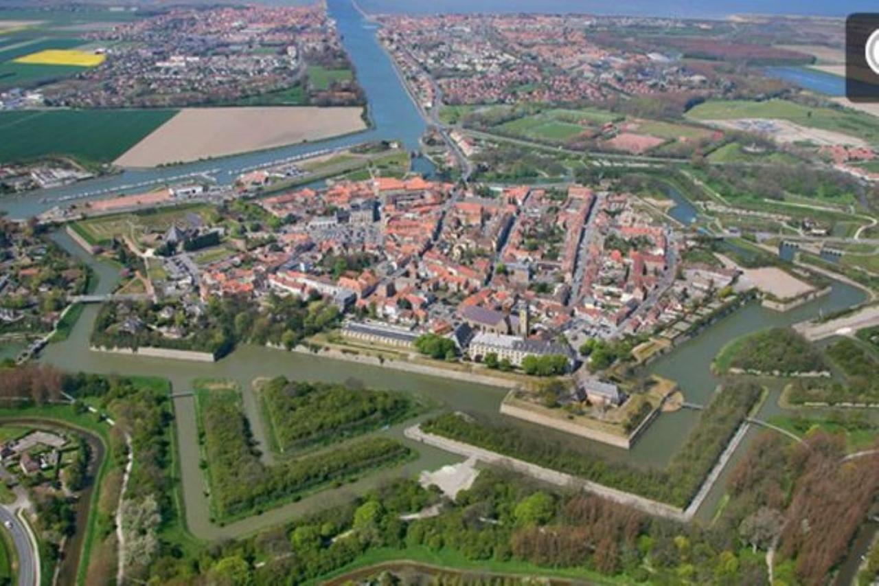 L'étoile de mer - Les remparts Gravelines Extérieur photo